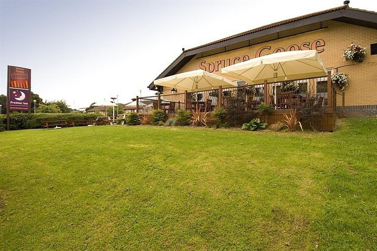 Premier Inn Basingstoke West Exteriér fotografie