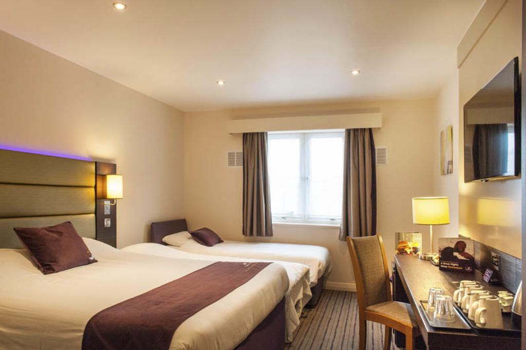 Premier Inn Basingstoke West Exteriér fotografie