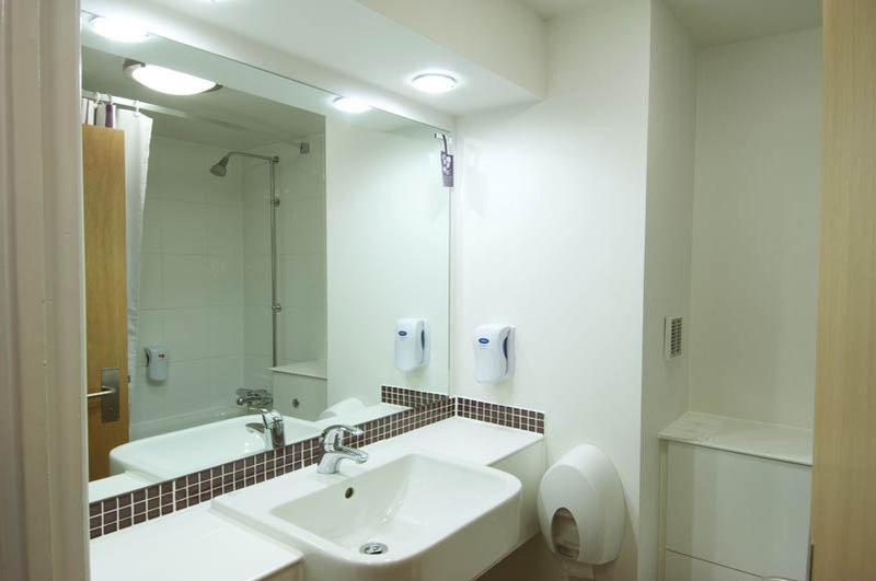 Premier Inn Basingstoke West Exteriér fotografie
